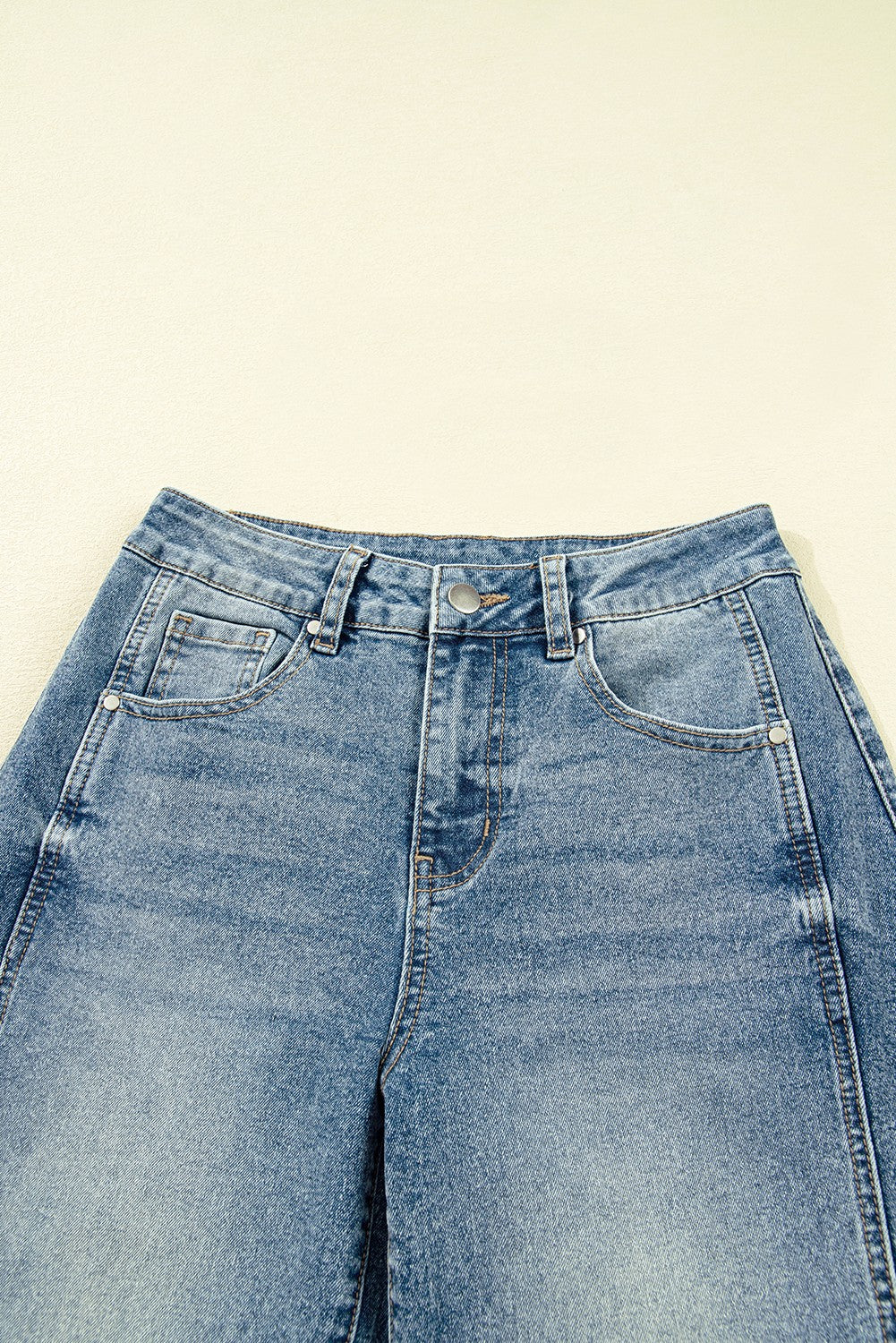 Vintage Wash Barrel Jean-