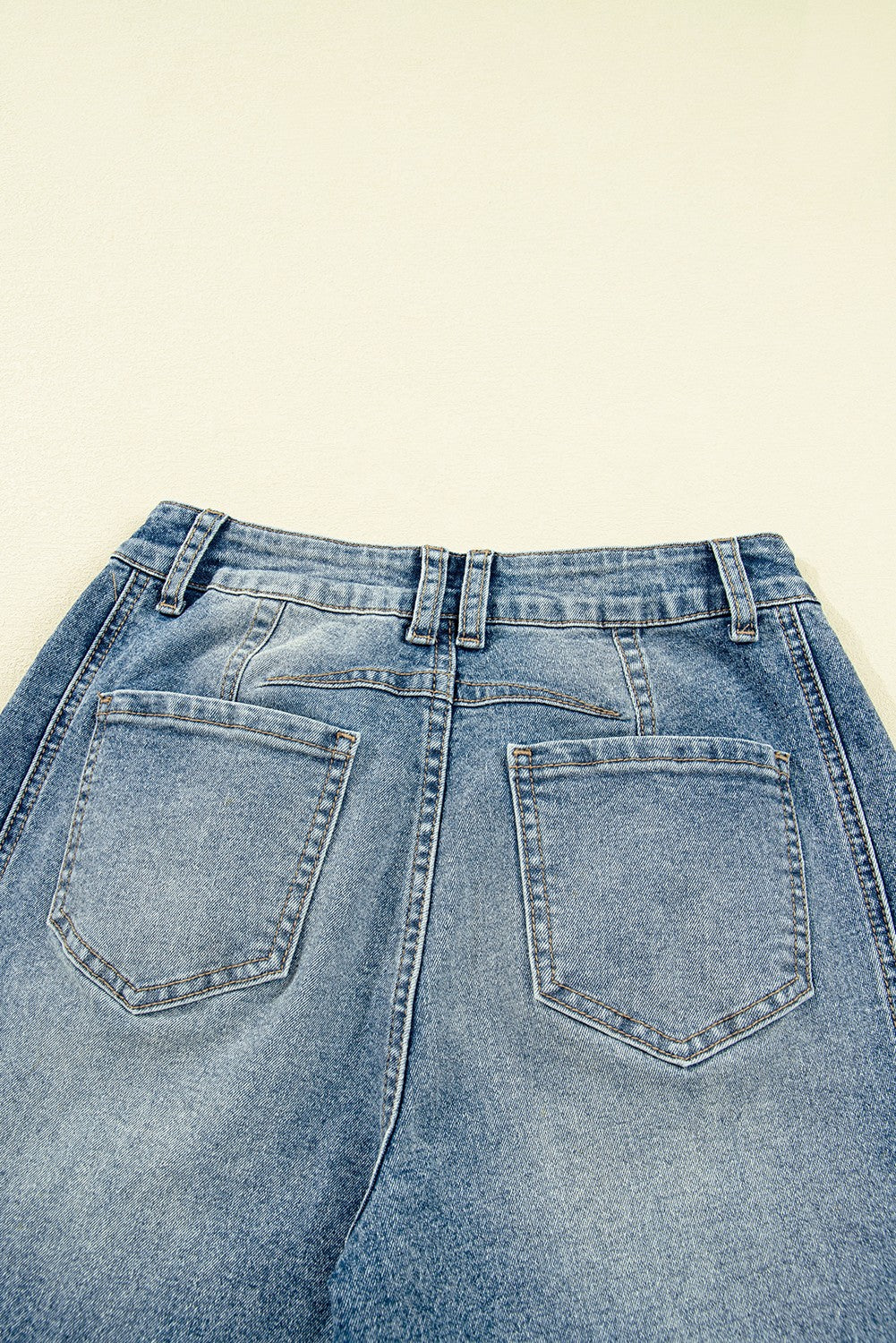 Vintage Wash Barrel Jean-
