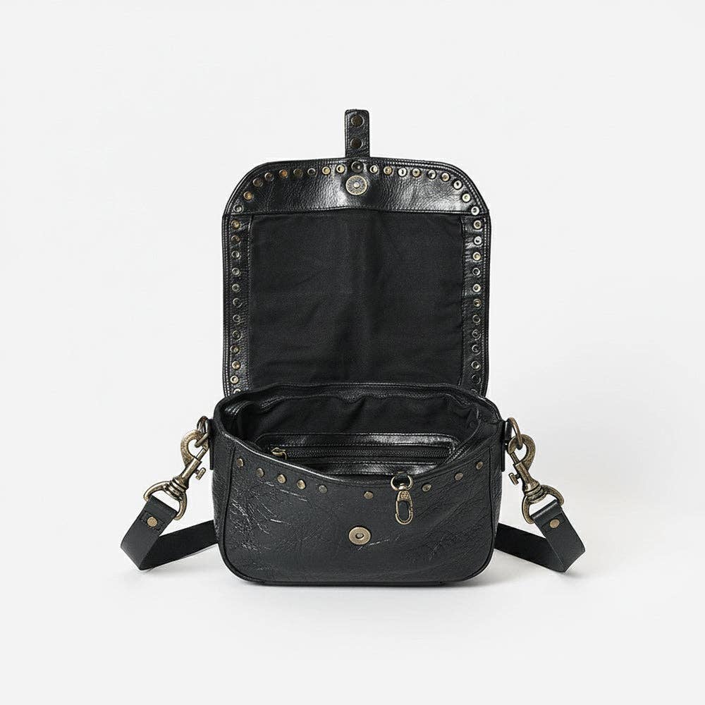 SWC155BLK- Black Flap Bag