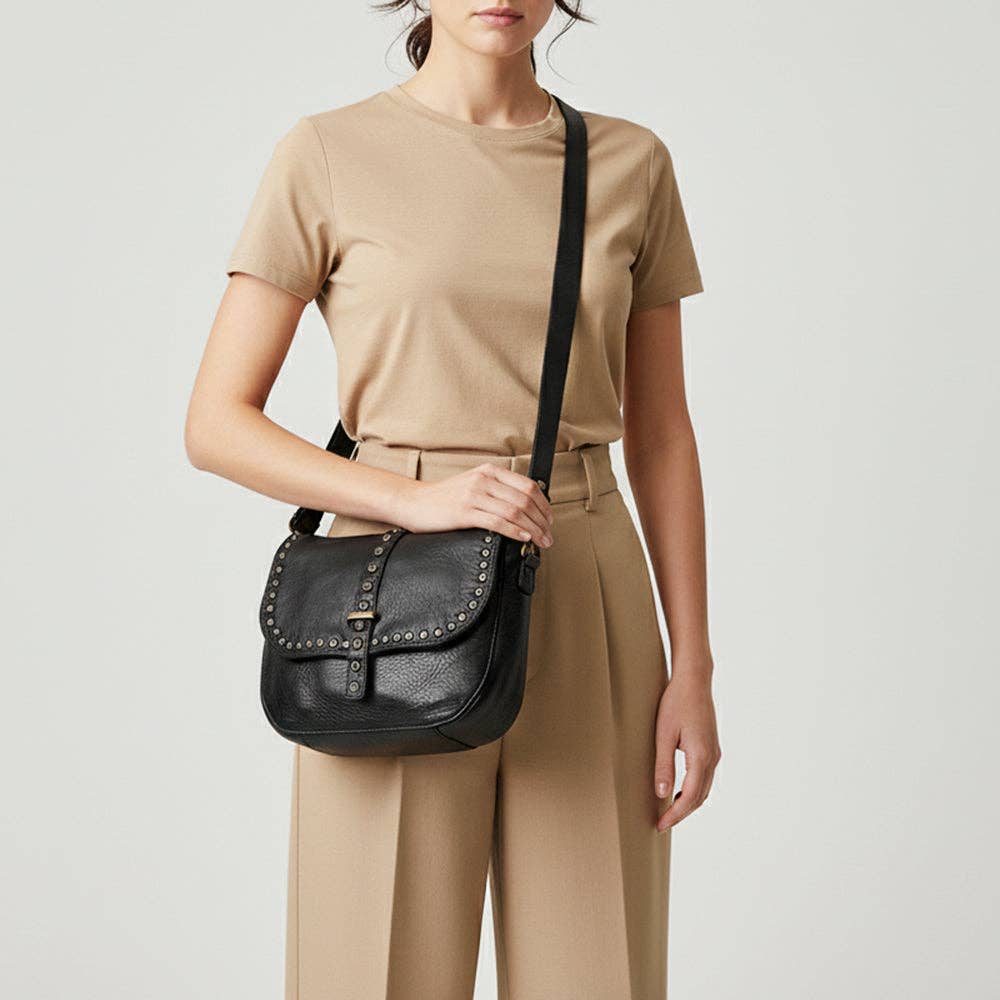 SWC155BLK- Black Flap Bag