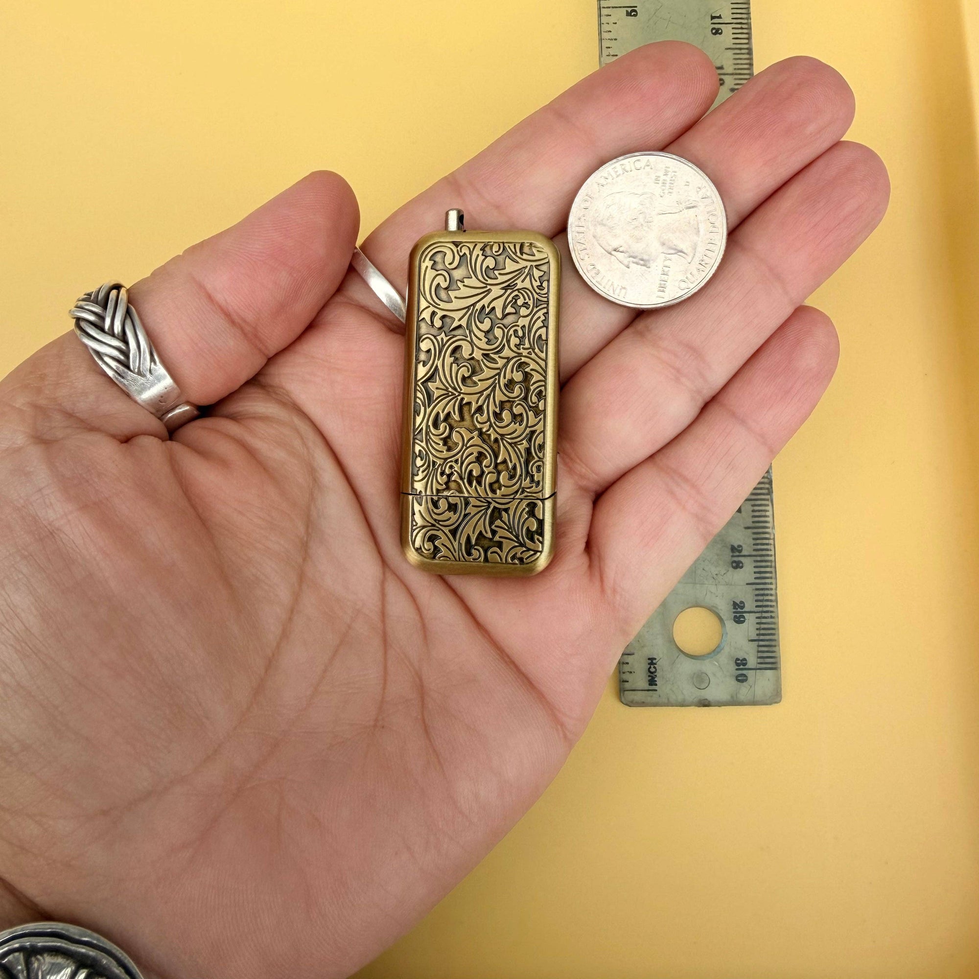 Flicker Lighter Necklace: 22" Silver Chain