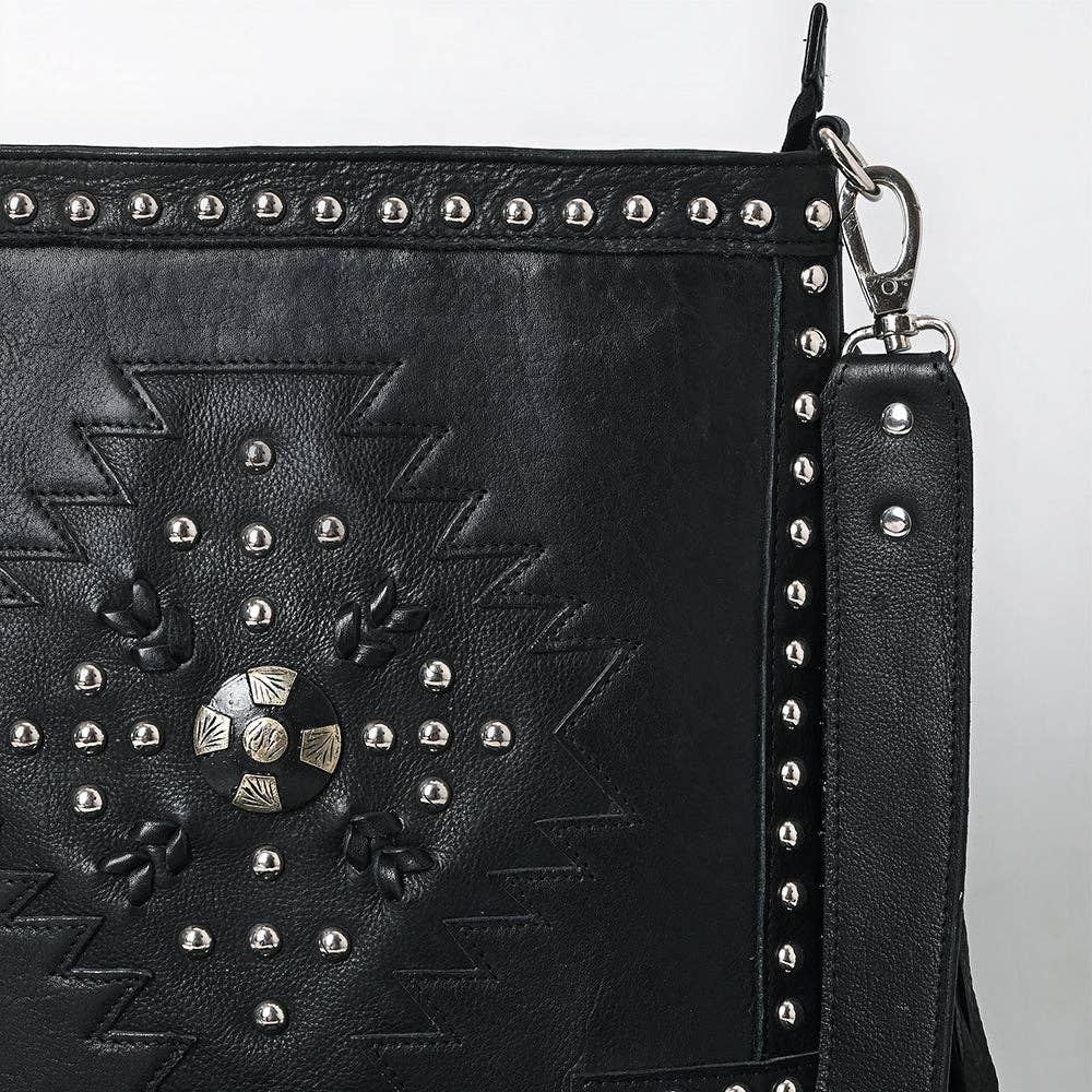 ADBGM751- Crossbody Fringe Bag