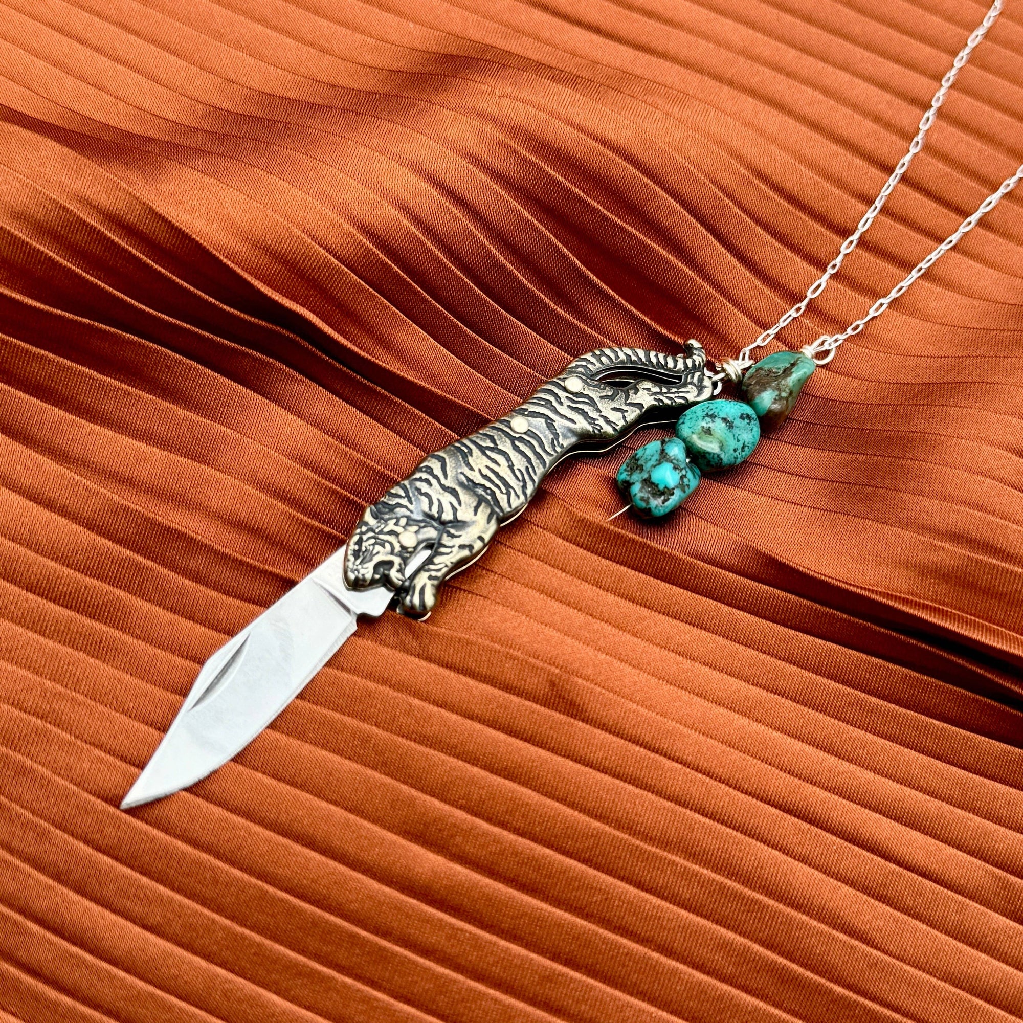 Untamed Necklace: 18" Silver Chain