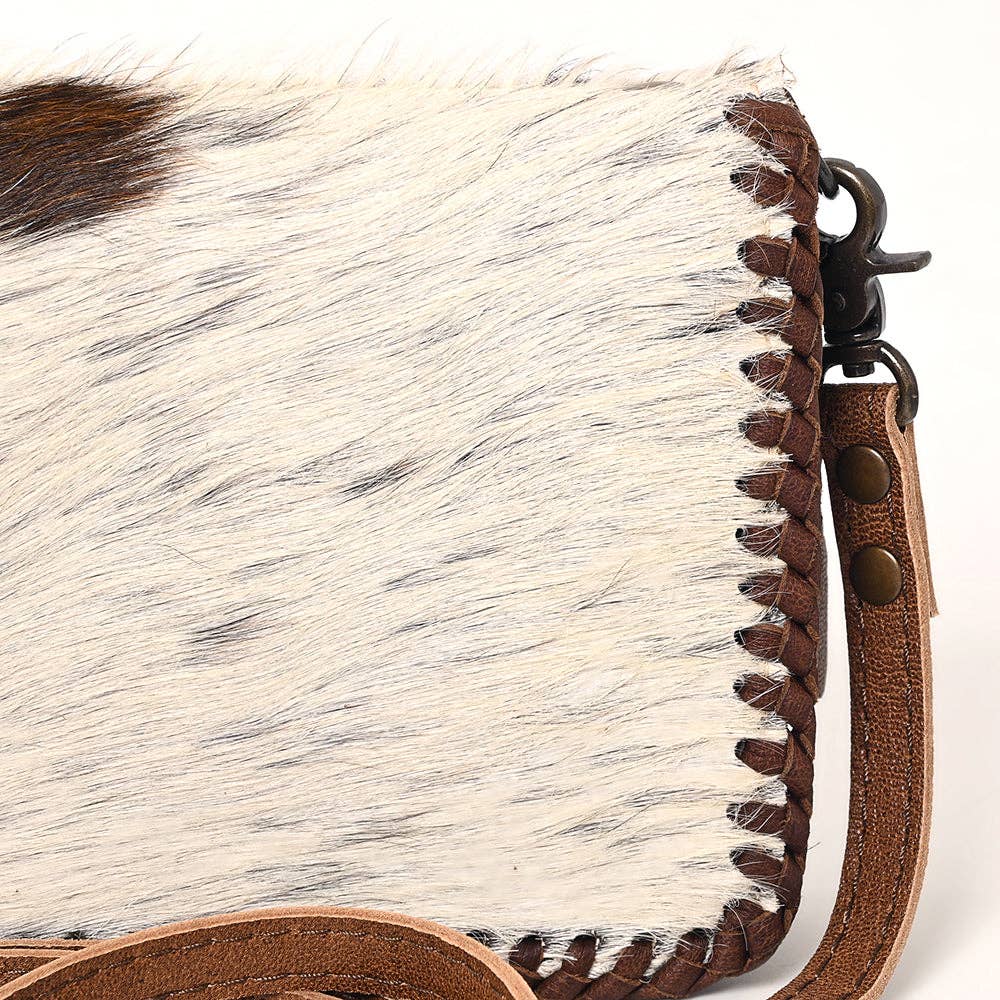ADBG485BKW- Crossbody Organizer -