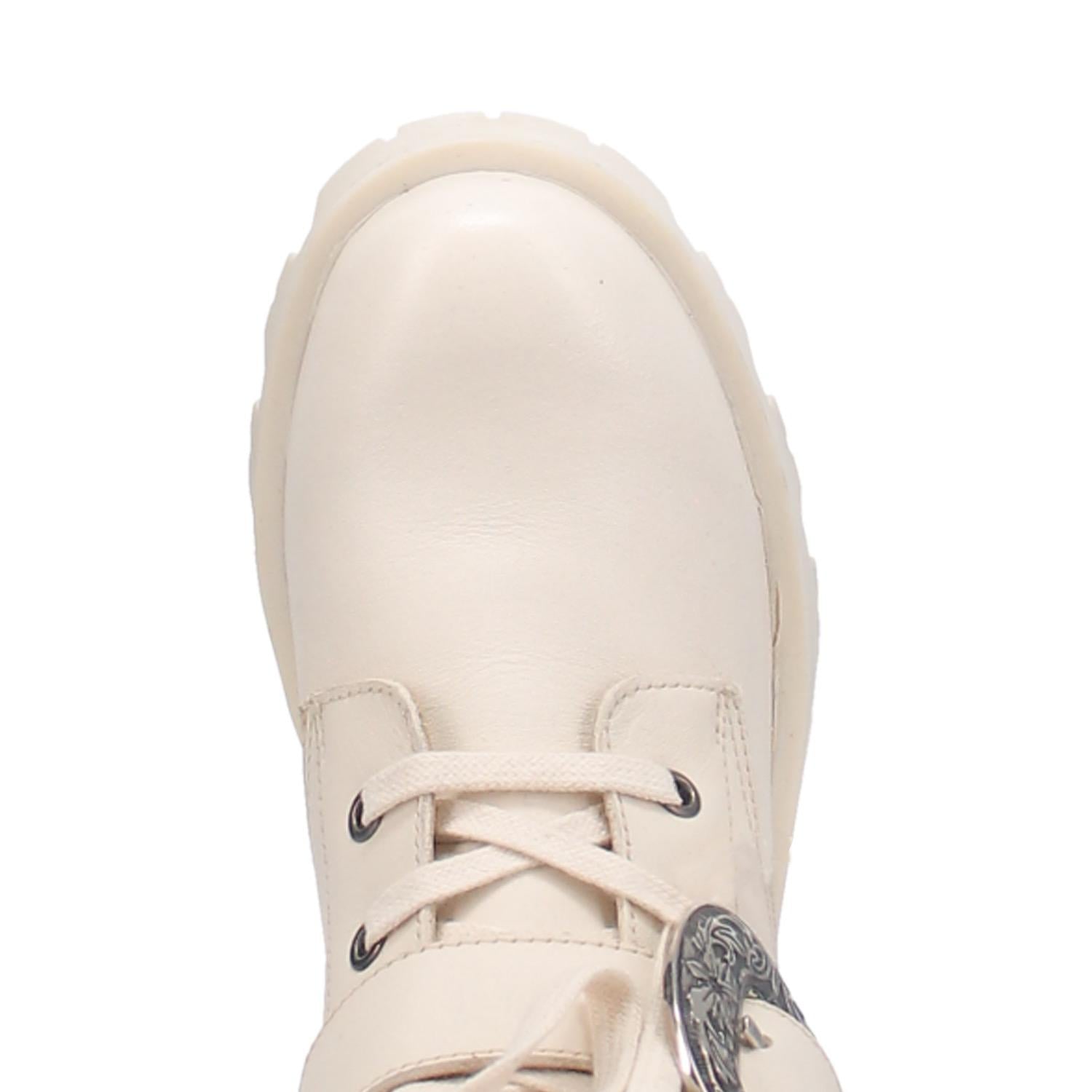Double Down- DI933- Cream 