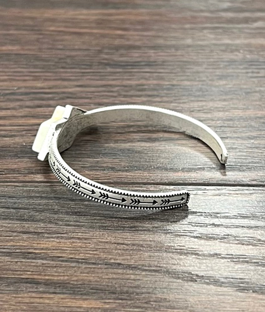 Lightning Cuff - 711354