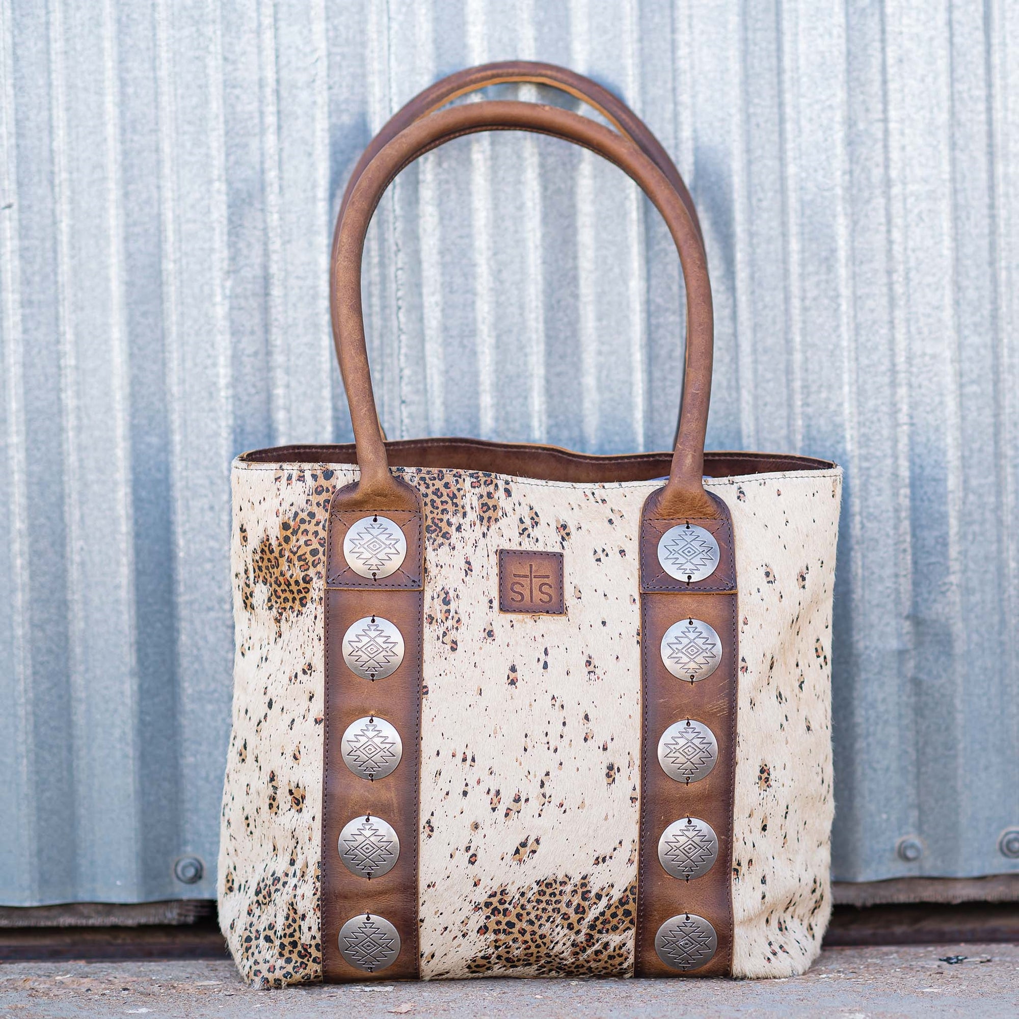 Serengeti Tote- STS33240