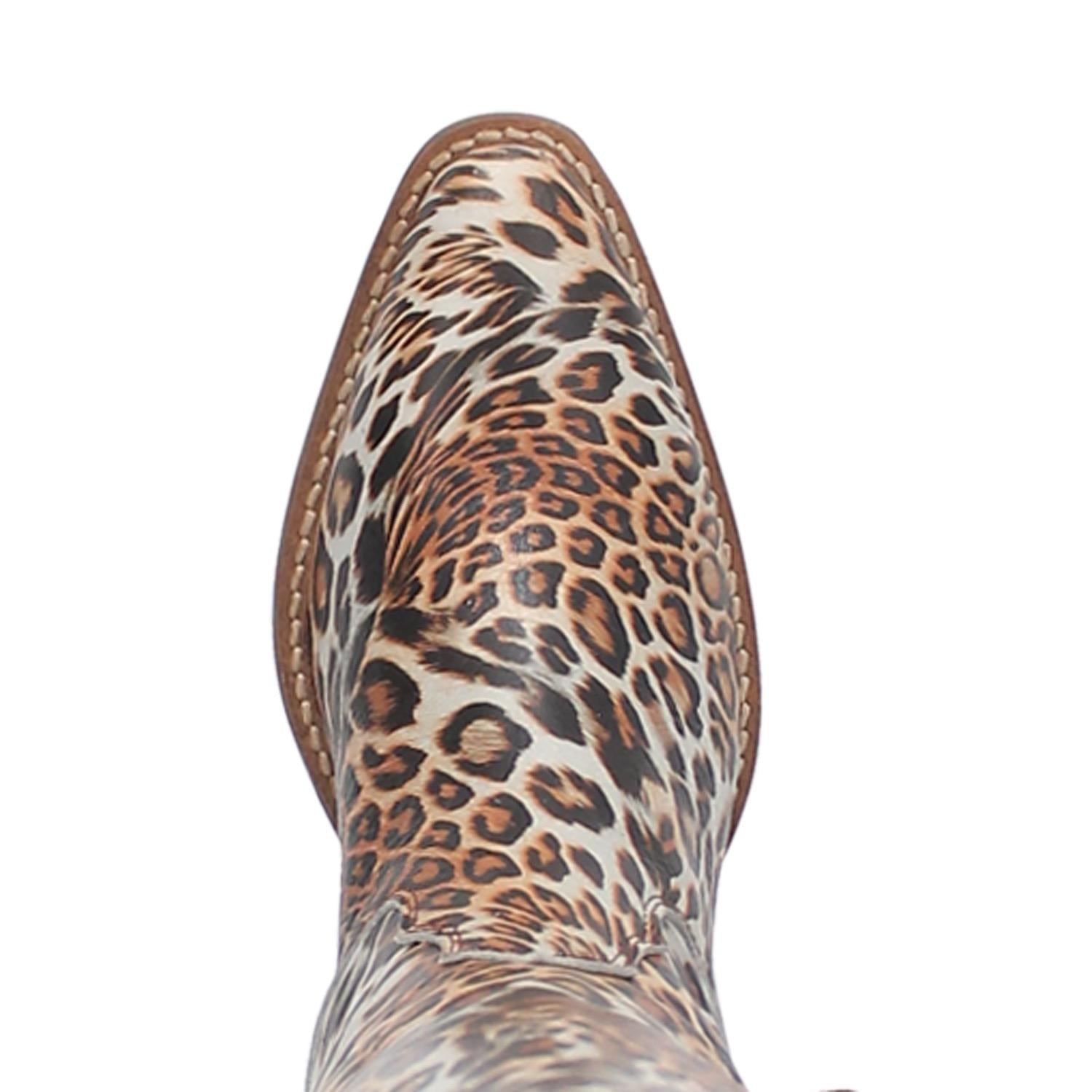 Cheetah Cowgirl 