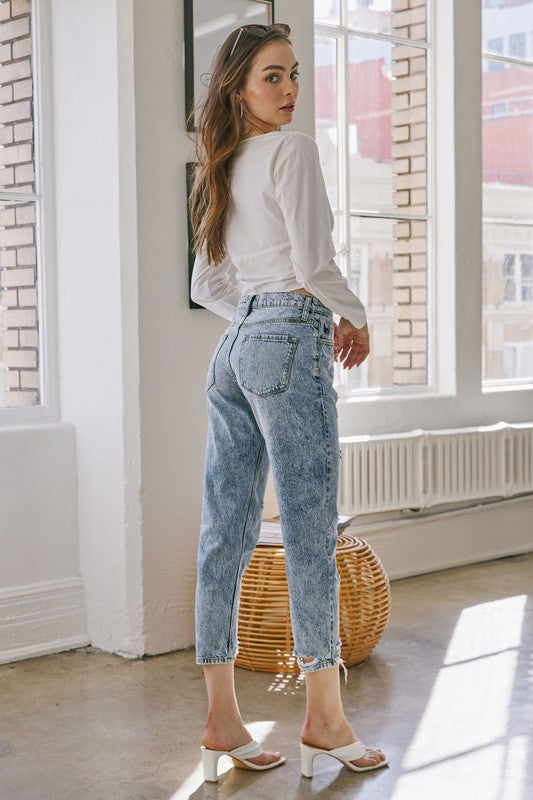 High Waisted Light Wash Mom Jeans 